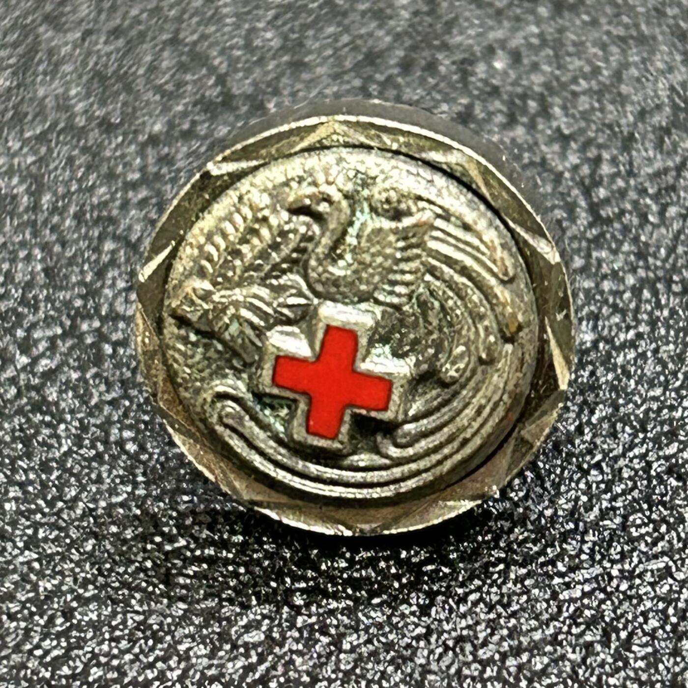 西秦中古拍卖第六十八期 日本红十字会银色有功章