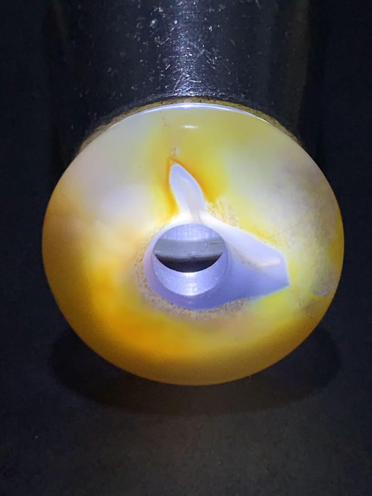 精美高润度冻料飘鸡油黄蒙料战国红玛瑙平安扣一个！