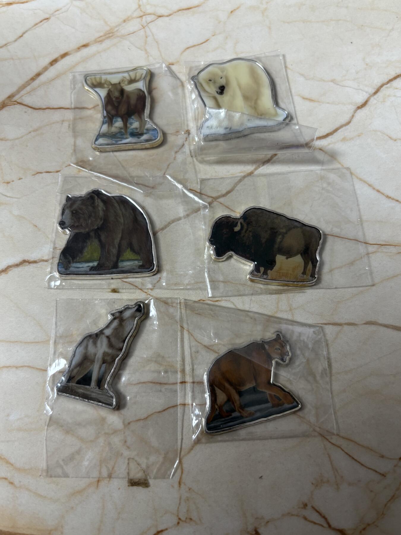 第184期拍卖 获奖索马里2008年动物彩色异形镀银纪念币6枚套，世界最美25种钱币排名第12位