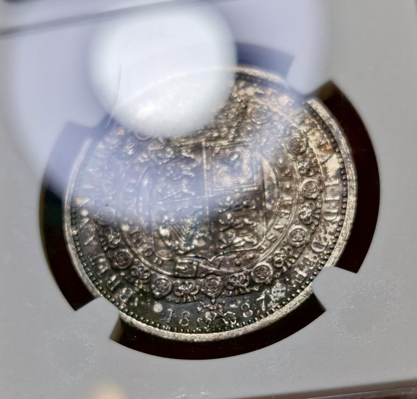 甄臻铺-世界币章拍卖（第42期）送拍享返佣金等优惠多多 NGC-UNCD 1887 高冠维多利亚半克朗，包浆漂亮