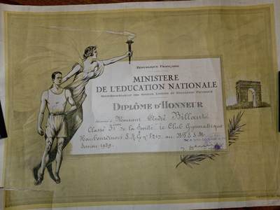 凯旋世界勋赏（第20期）（欢迎送拍）（对拍品有疑问请询问客服，不接受到手刀，出价默认拍品品相。请认真阅读拍卖规则！出价默认已认可！）（收到货请录制开箱视频，无视频概不处理问题。） - 国1939年的体育荣誉证书（Diplôme d'Honneur），由法国国民教育部（Ministère de l'Éducation Nationale）下属的体育、休闲与体育教育秘书处颁发