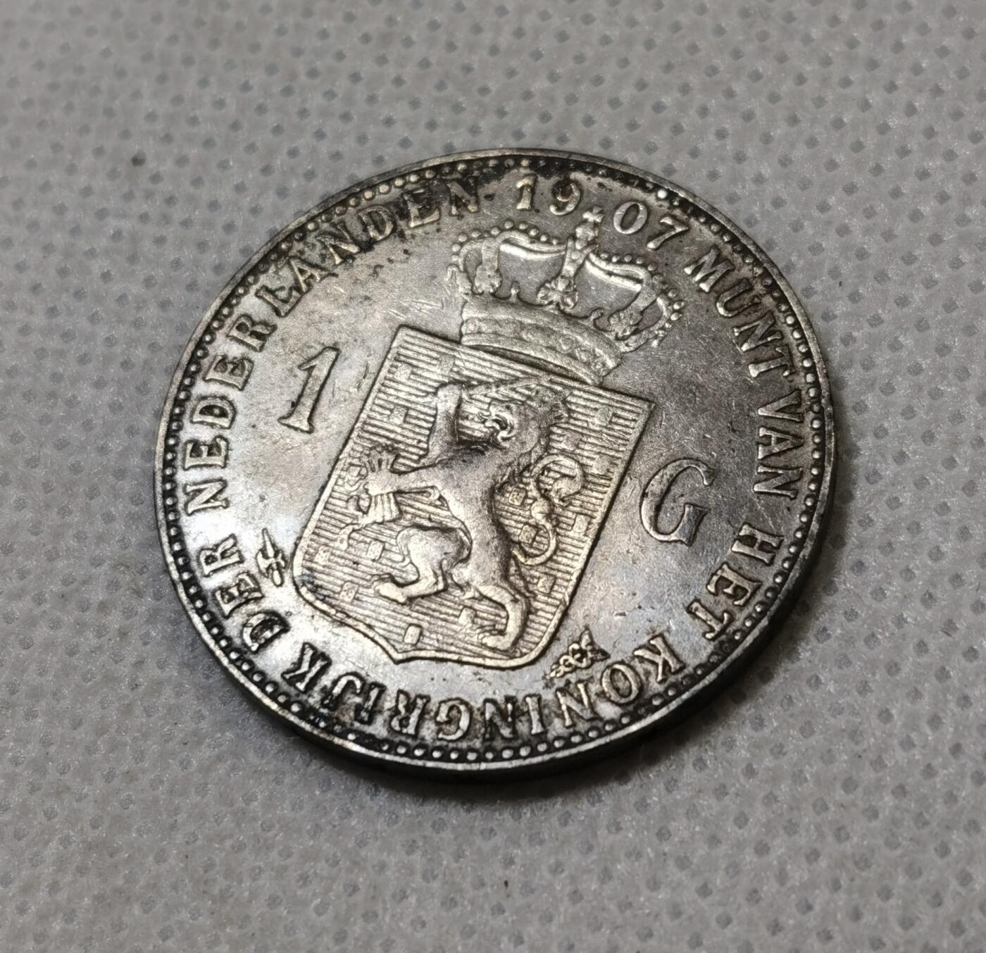 甄臻铺-世界币章拍卖（第42期）送拍享返佣金等优惠多多 少见 荷兰1907年1盾银币 威廉敏娜少女像 945银 细节见图