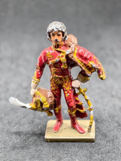 凯旋世界勋赏（第20期）（欢迎送拍）（对拍品有疑问请询问客服，不接受到手刀，出价默认拍品品相。请认真阅读拍卖规则！出价默认已认可！）（收到货请录制开箱视频，无视频概不处理问题。） - 西班牙斗牛士主题的金属微缩人偶