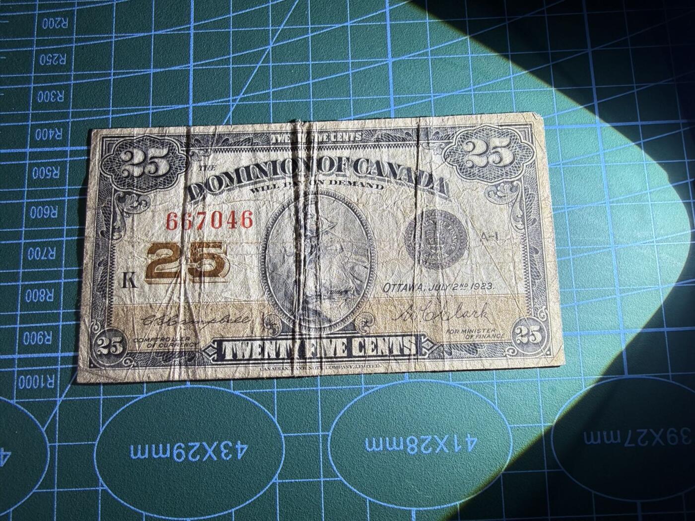 【炜奕收藏】，第五十二期 1923年加拿大25分，品相如图