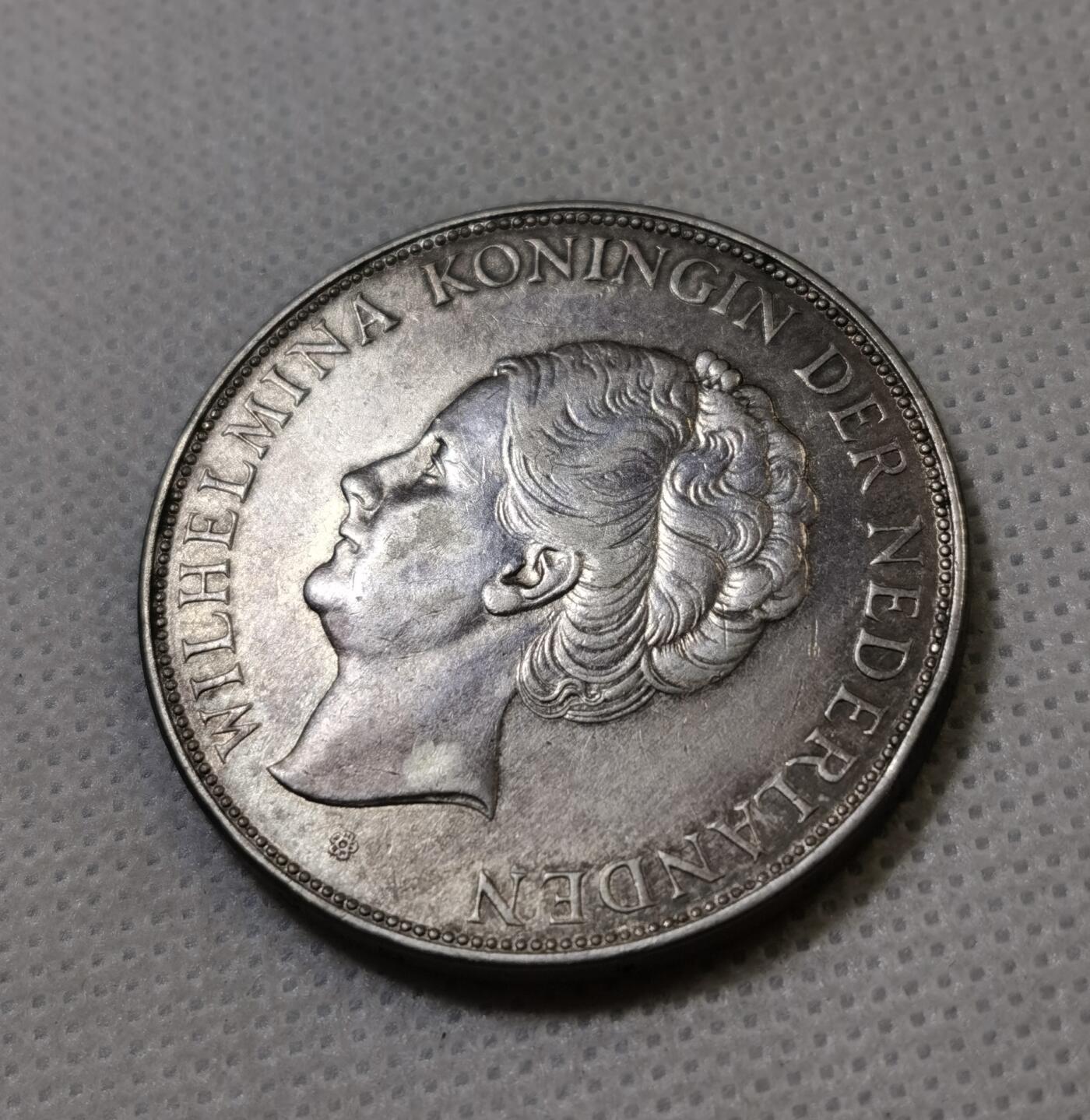 甄臻铺-世界币章拍卖（第42期）送拍享返佣金等优惠多多