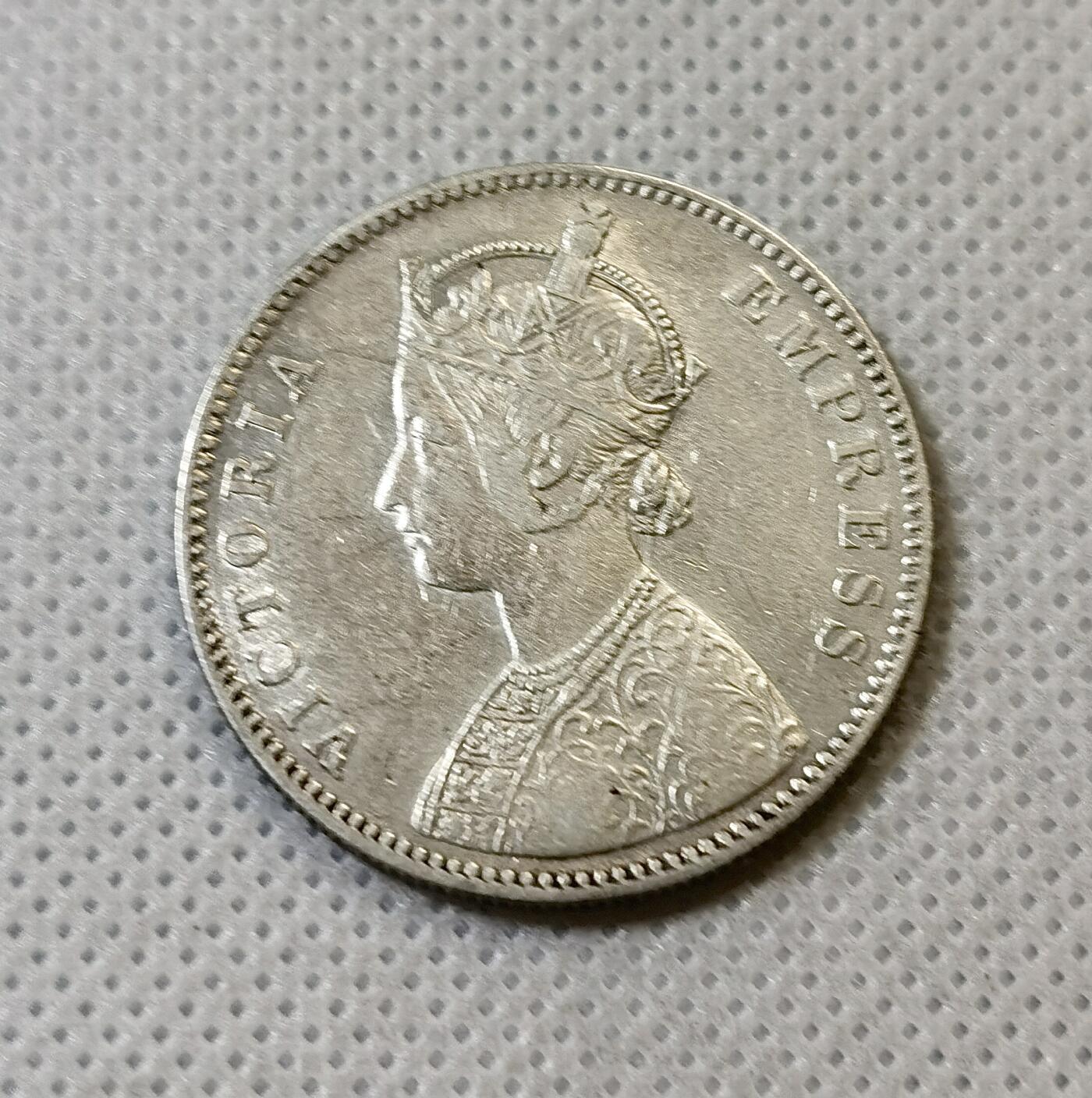 甄臻铺-世界币章拍卖（第42期）送拍享返佣金等优惠多多 英属印度1884年维多利亚1卢比银币 带光 11.6克 917银