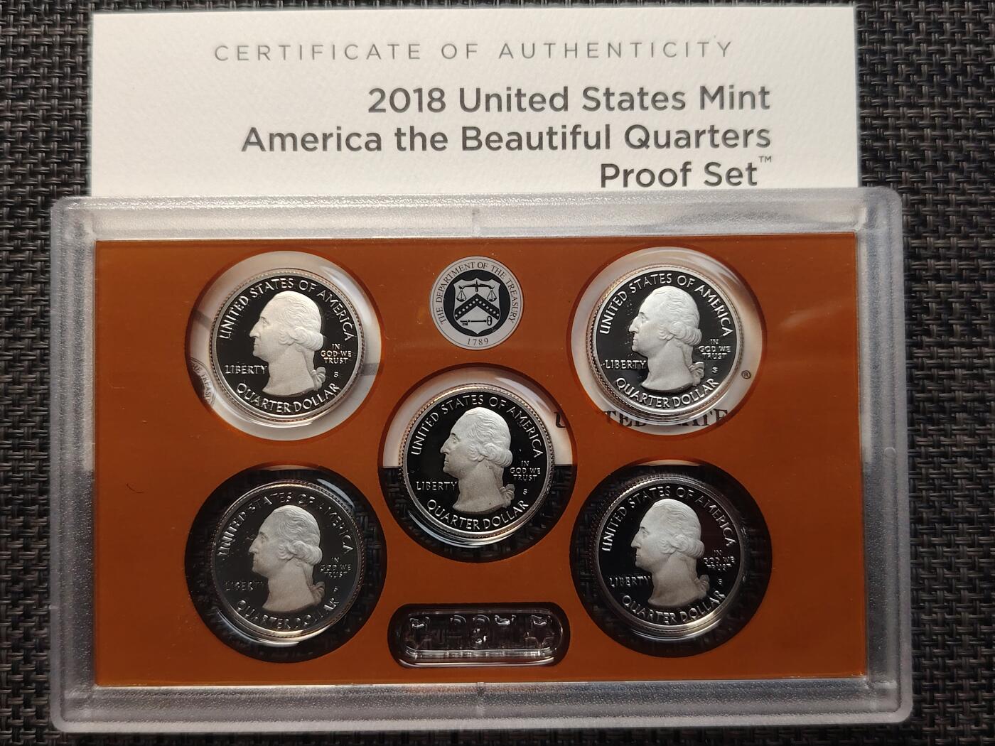 布加迪🐬～世界钱币(上海)🌾第 263 期 /  各国套币和散币 美国🇺🇸 2018年 25分 国家公园纪念精致套币～1