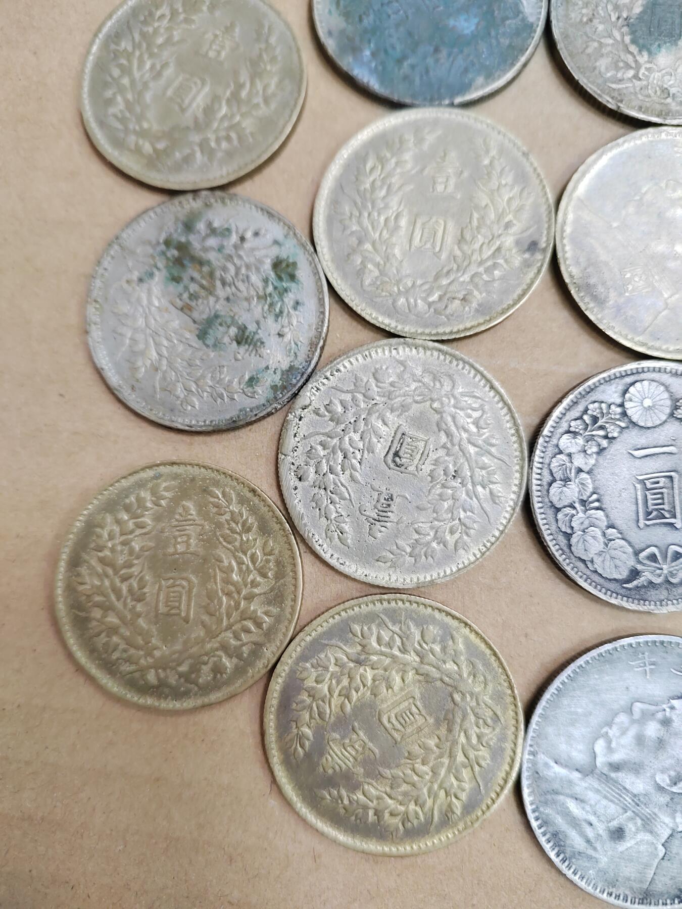 PCAI钱币 4-636  杂七杂八的纸币小专场 工艺品 全是铜工艺品