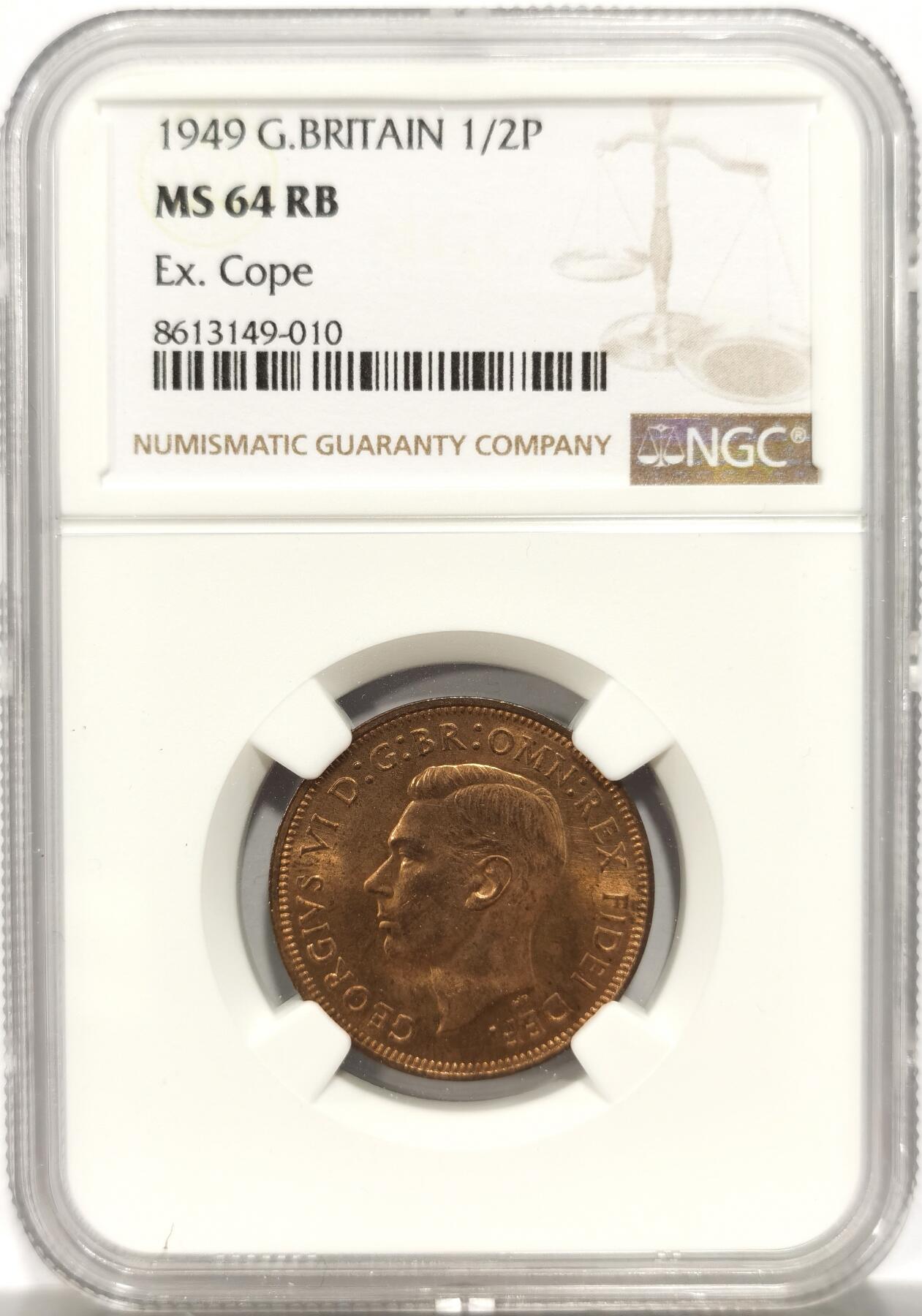 博洋堂世界钱币拍卖第150期（全场包邮） NGC MS64RB 英国1949年乔治六世1/2便士铜币 乔治六世的半便士把用了200年的布列塔尼女神坐像设计中最远处的帆船作为主要图案，暗喻领土遍布海洋。英系藏家Cope旧藏，光泽丝滑肉眼不可见丝毫划痕，实有65分的状态。
