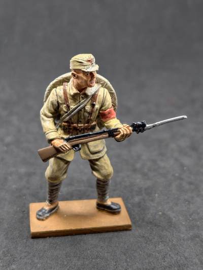 凯旋世界勋赏（第20期）（欢迎送拍）（对拍品有疑问请询问客服，不接受到手刀，出价默认拍品品相。请认真阅读拍卖规则！出价默认已认可！）（收到货请录制开箱视频，无视频概不处理问题。） - Del Prado品牌的中国人民解放军士兵微缩人偶