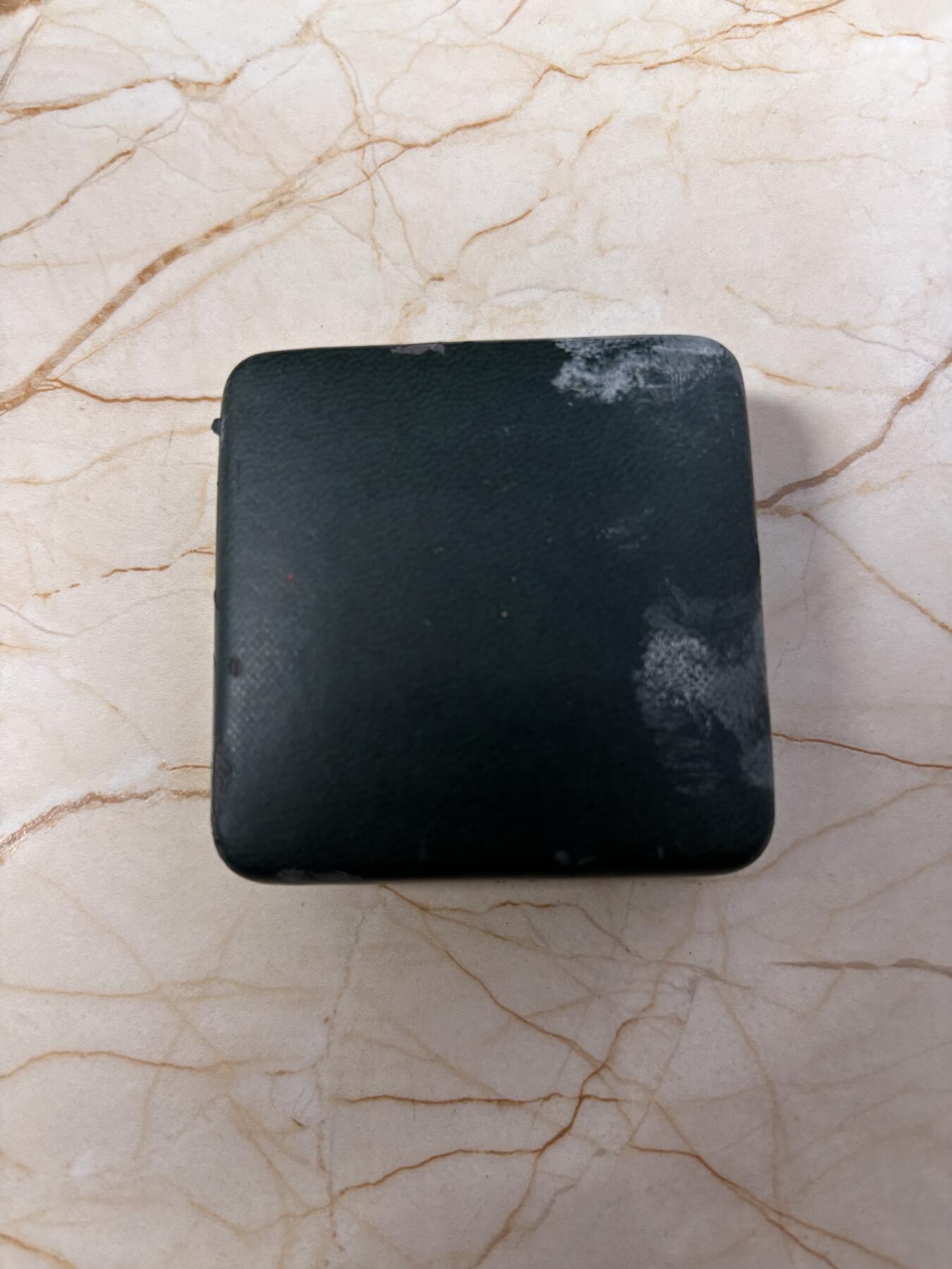 第184期拍卖 加拿大2002年潜鸟全息彩色1盎司纪念银币，9999银银价431，发行30000枚，有氧化