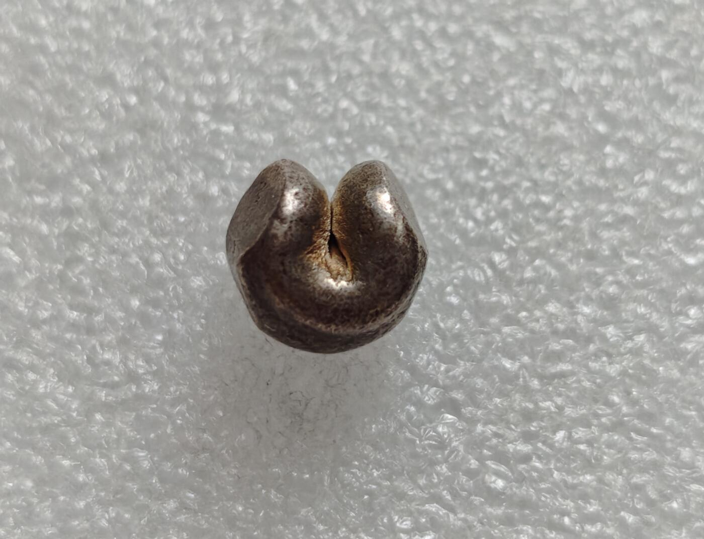 瓶子🏺第219期拍卖会  泰国拉玛三世四世屁股锭银锭  神庙戳记  好品带光