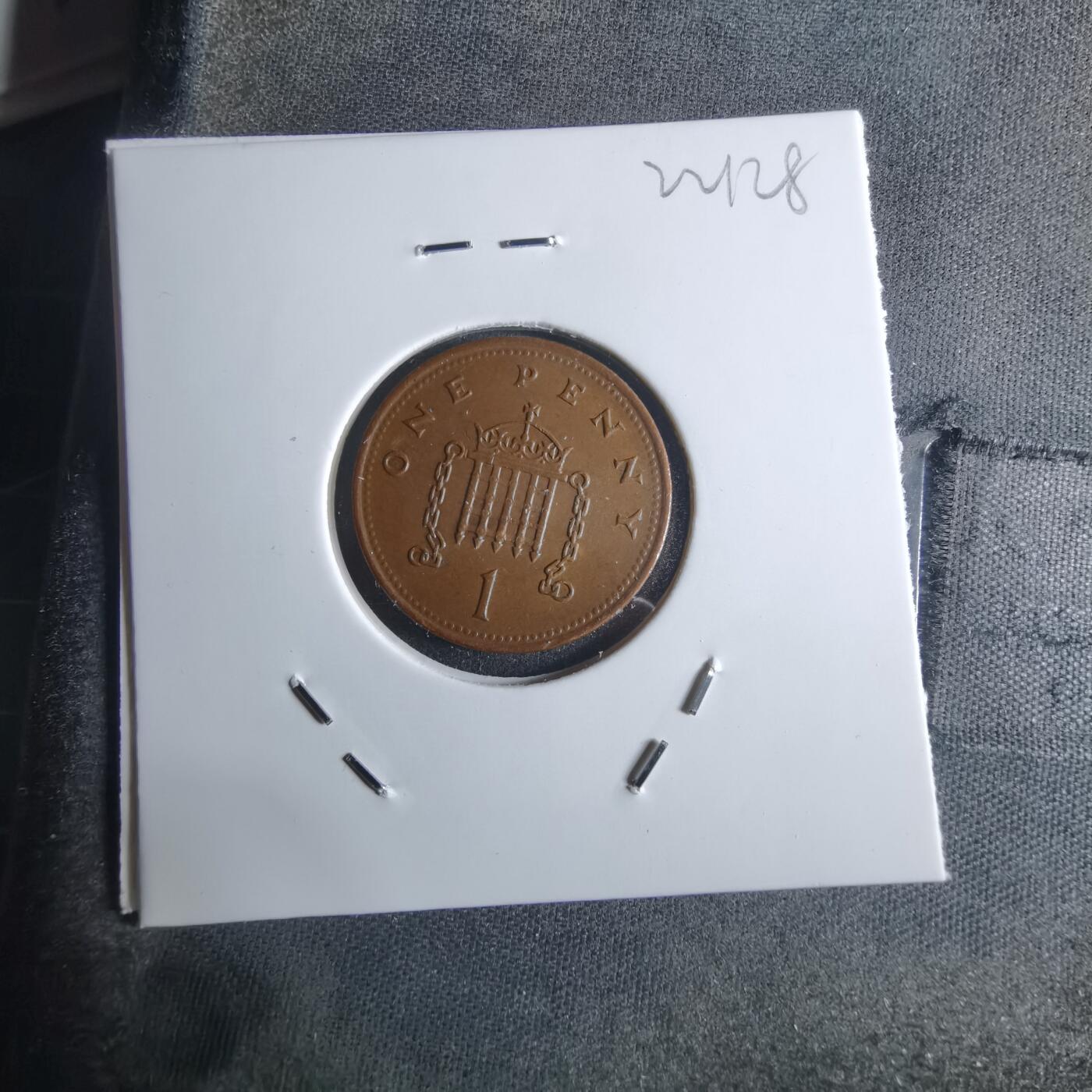 沼泽如烟--第922场 英国2001年1便士