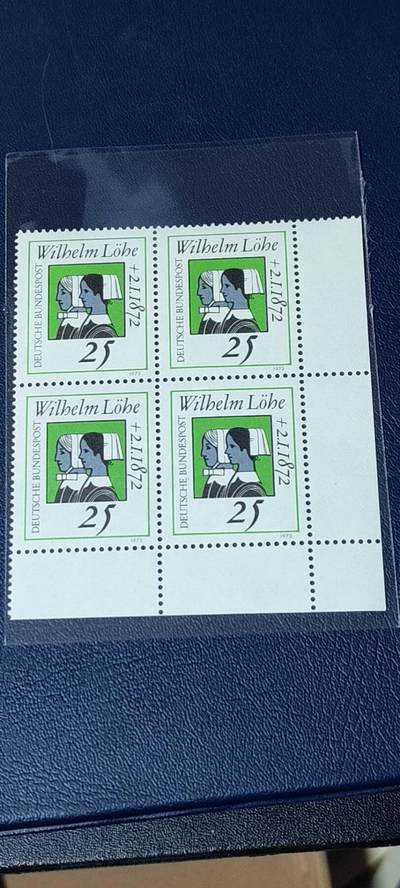 德国邮票专场，都是四方联 德国邮票四方联一张，1972年发行，作家路厄逝世百年     护士。品相如图
