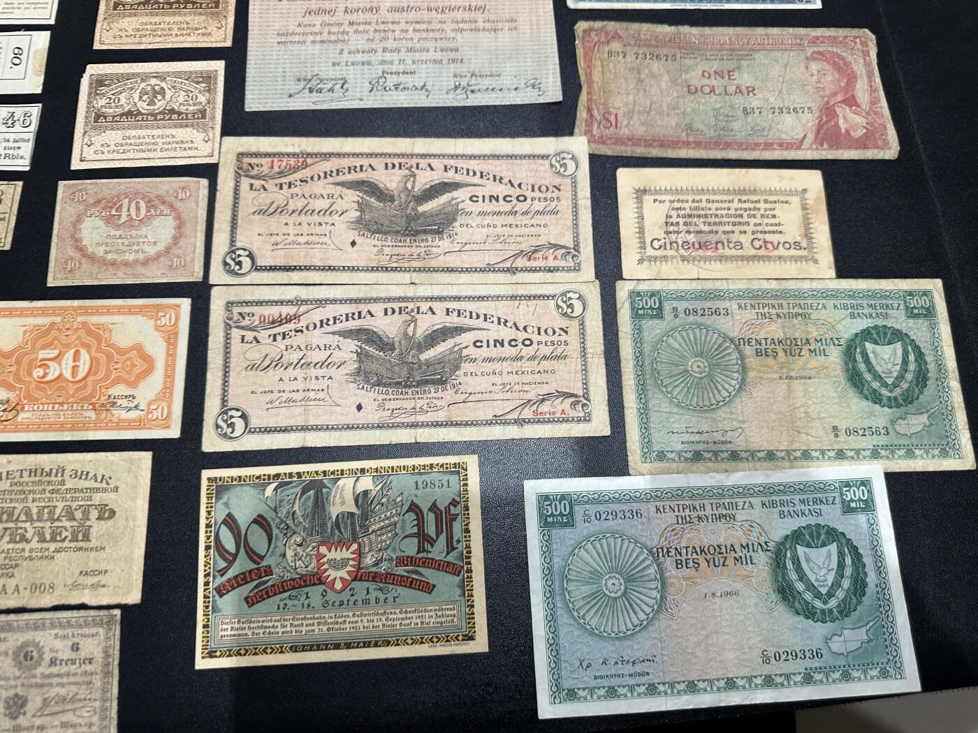 《外钞收藏家》第五百九十一期（畅拍场）（本平台长期征集拍品、欢迎藏友们联系合作） 苏联、东加勒比、塞浦路斯等30几张一起 品相如图