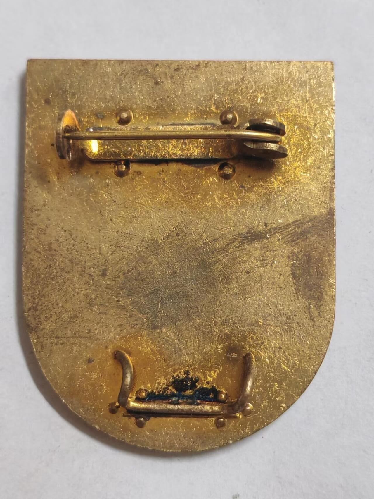 罗岚⭐新藏⭐特惠专拍第一场-分享拍场赚佣 民主德国民防服务荣誉成员证章