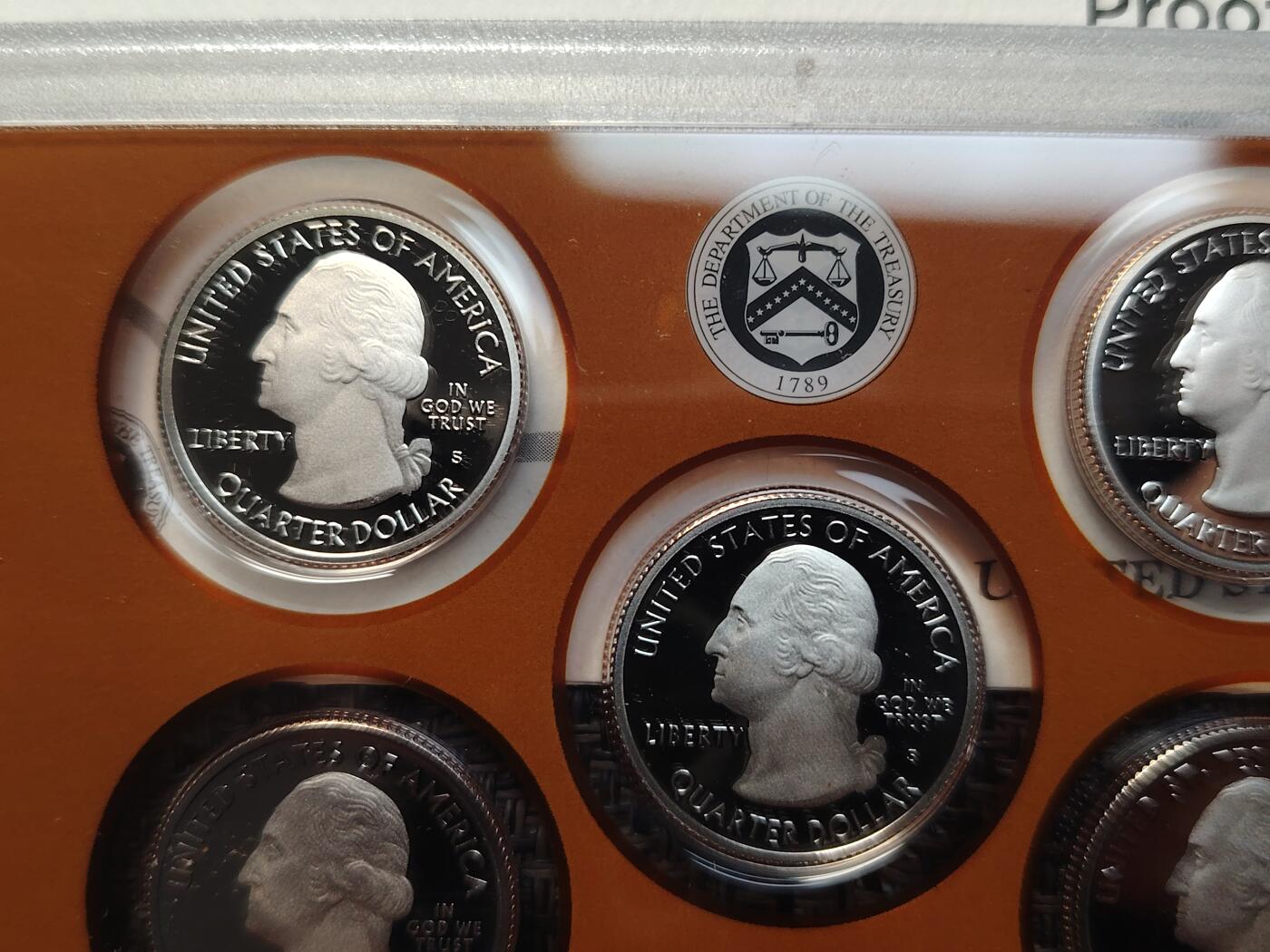 布加迪🐬～世界钱币(上海)🌾第 263 期 /  各国套币和散币 美国🇺🇸 2018年 25分 国家公园纪念精致套币～1