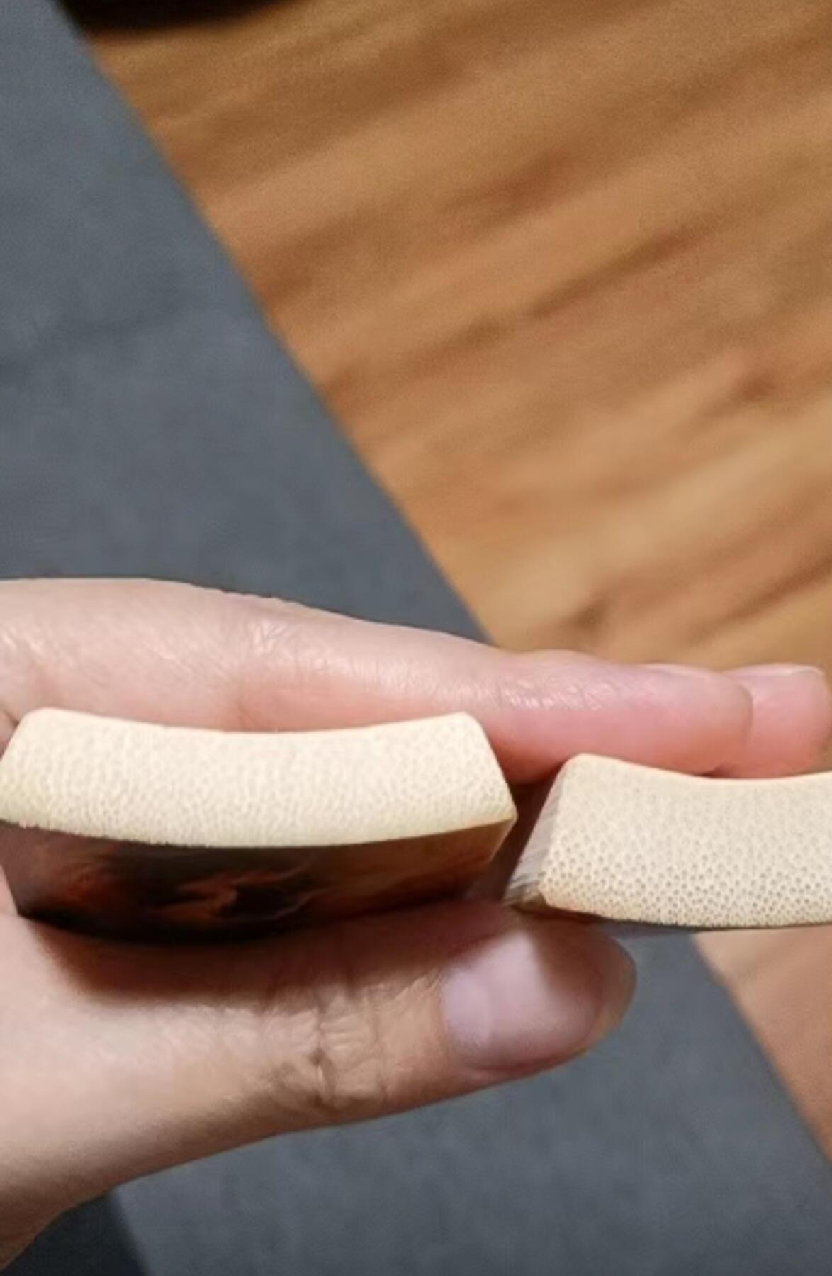 听雨轩（34）天然彩绘实心玉竹牌专场 实心玉竹牌  大日如来  4*6cm