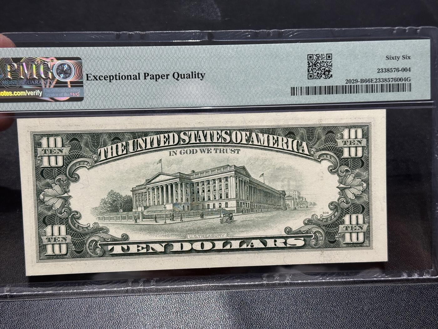 《外钞收藏家》第五百九十一期（畅拍场）（本平台长期征集拍品、欢迎藏友们联系合作） 1990年美国小头版10美元 PMG66 尾688