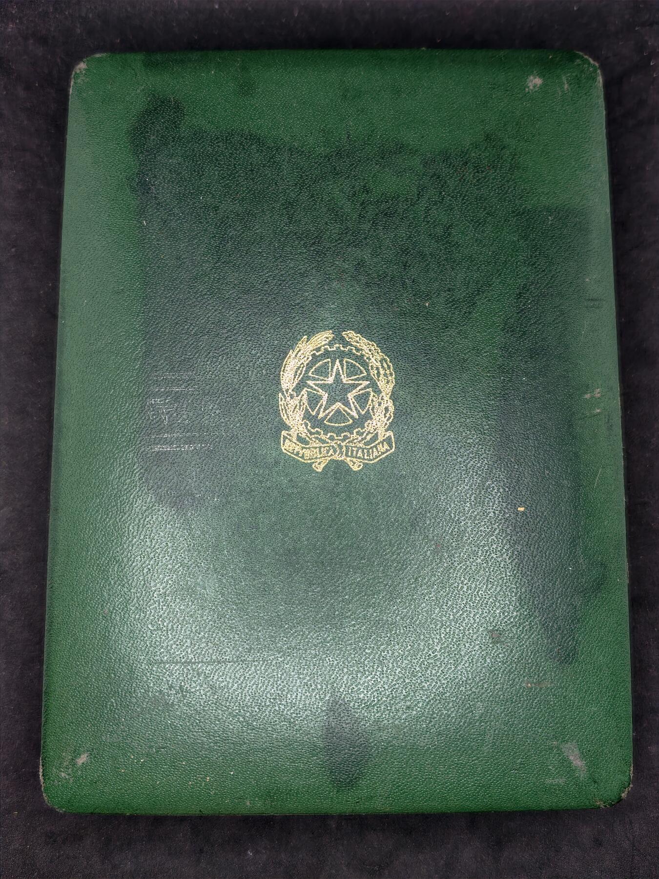 凯旋世界勋赏（第20期）（欢迎送拍）（对拍品有疑问请询问客服，不接受到手刀，出价默认拍品品相。请认真阅读拍卖规则！出价默认已认可！）（收到货请录制开箱视频，无视频概不处理问题。） 意大利指挥官共和国勋章银制