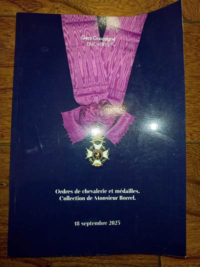 凯旋世界勋赏（第20期）（欢迎送拍）（对拍品有疑问请询问客服，不接受到手刀，出价默认拍品品相。请认真阅读拍卖规则！出价默认已认可！）（收到货请录制开箱视频，无视频概不处理问题。） - Gers Gascogne ENCHÈRES（法国西南部热尔省的拍卖机构） ​ - 拍卖主题：骑士团勋章与奖章（Ordres de chevalerie et médailles）