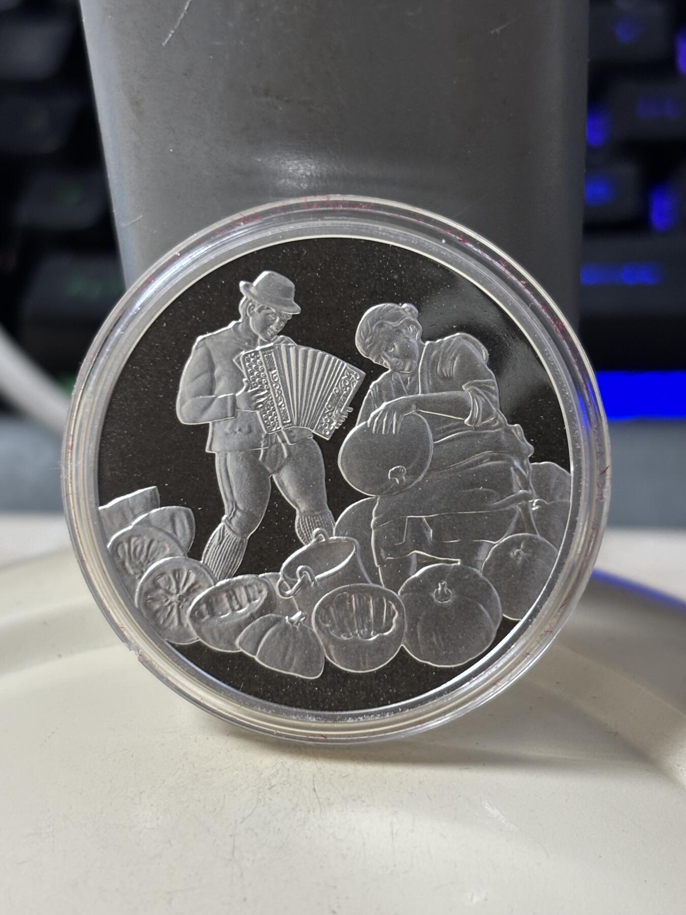 第184期拍卖 奥地利1995年奥地利农妇掏南瓜500先令精制银币，925银，22.2克，发行60000枚，没有纸套