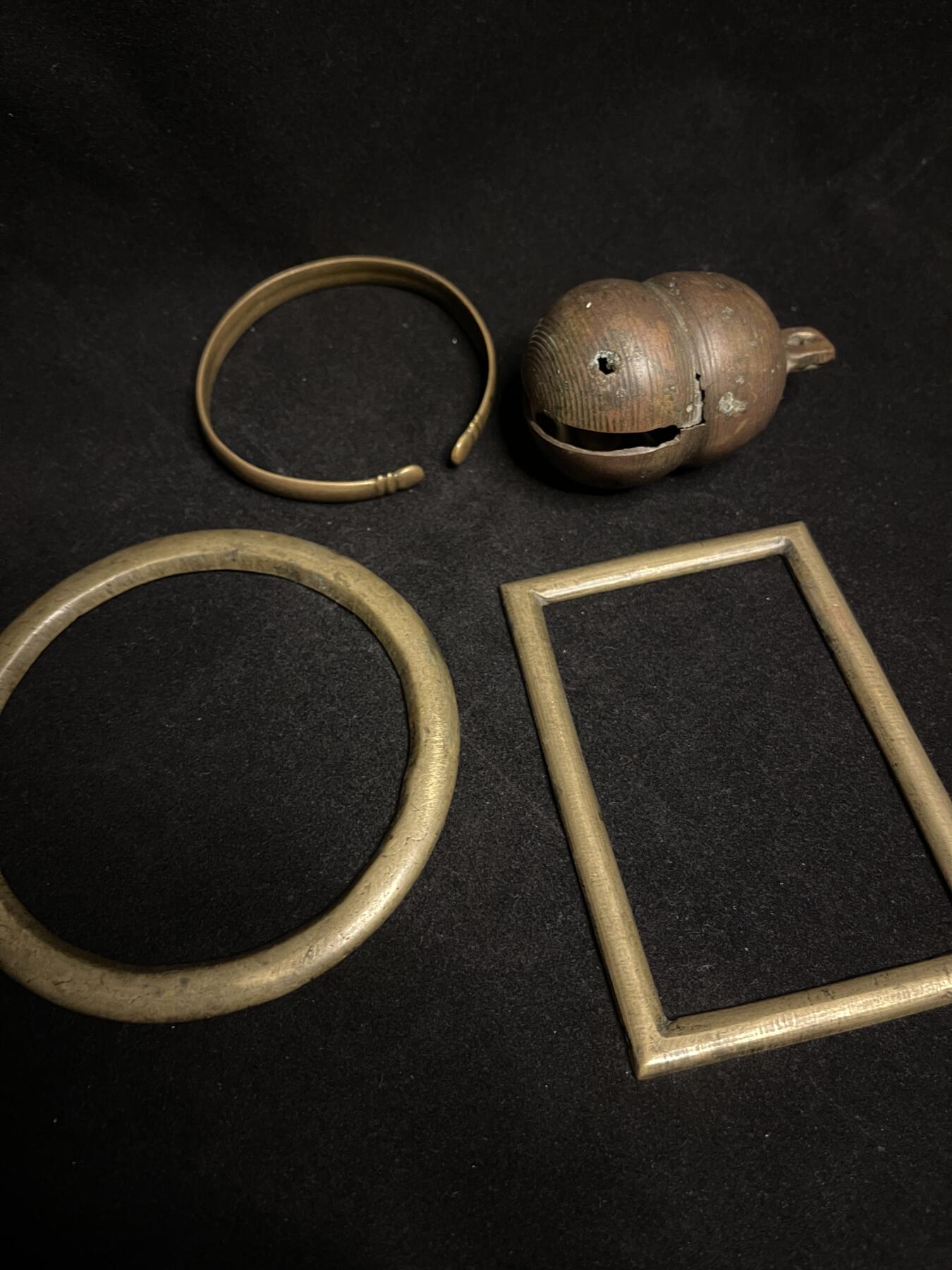 勋章专场 民国铜规矩杂件一组