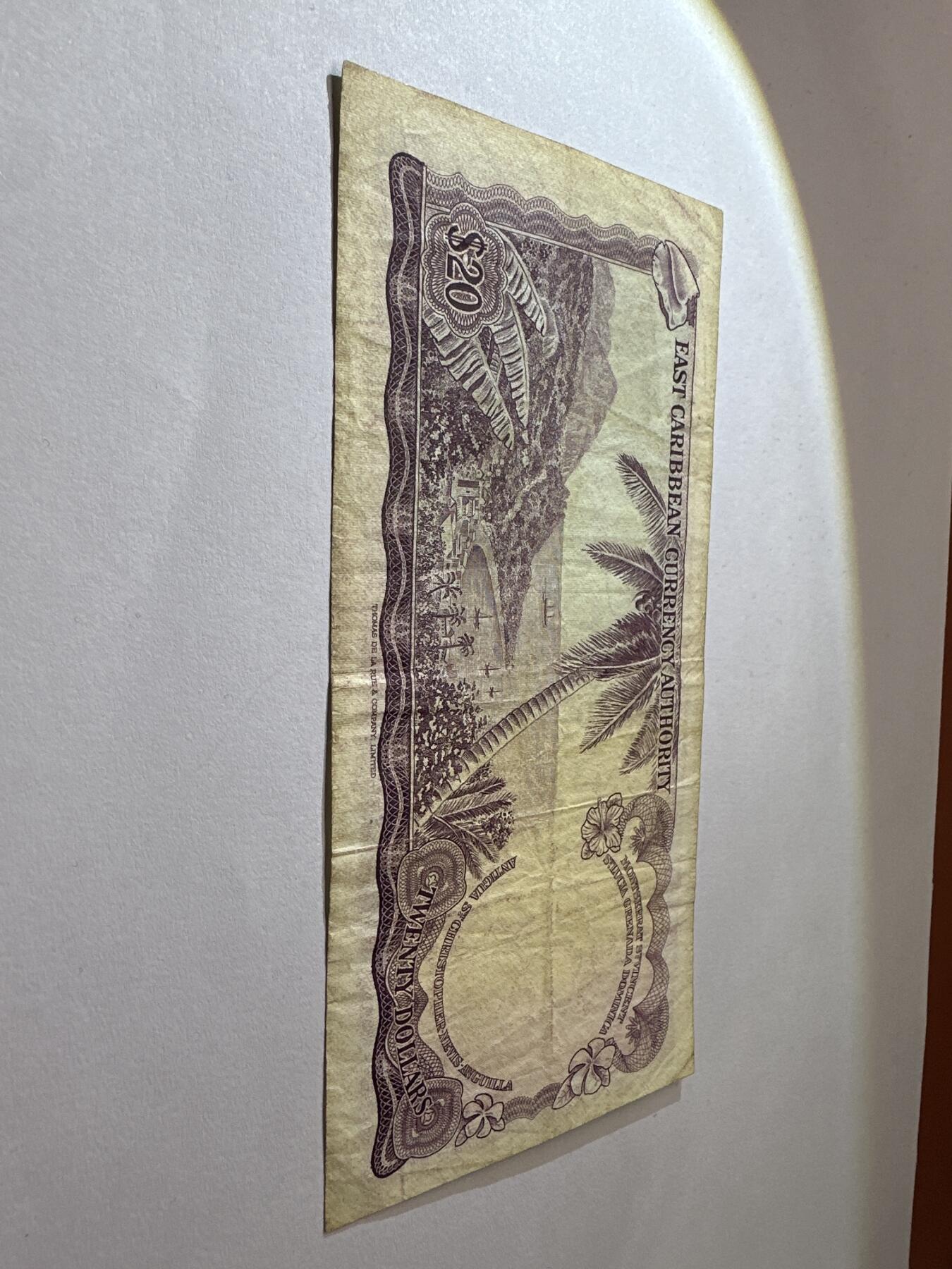 12.5纸币专场 东英属东加勒比1965年20元 A冠