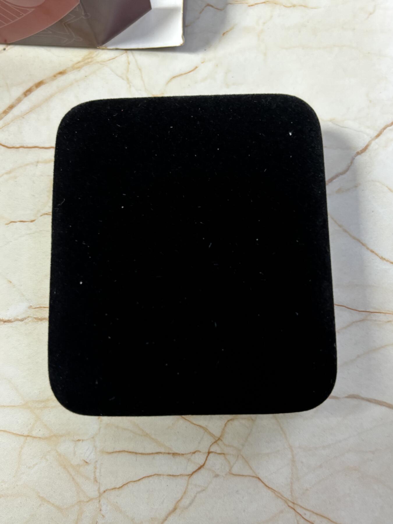 第184期拍卖 澳大利亚2001年千禧年系列未来双色精制纪念银币，999银，外圈铜，内圈银镀金，重量:1盎司，直径:38.74毫米发行：20000枚