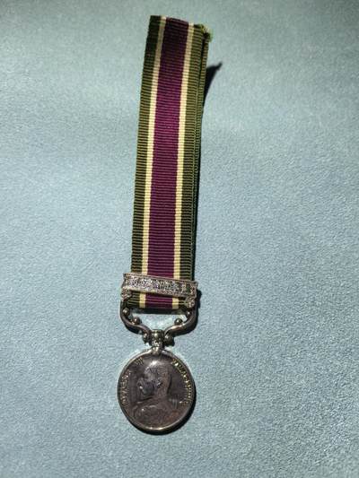 盛世勋华——号角文化勋章邮票专场拍卖第291期 - 英国的1903-4西藏奖章迷你章 带江孜饰条