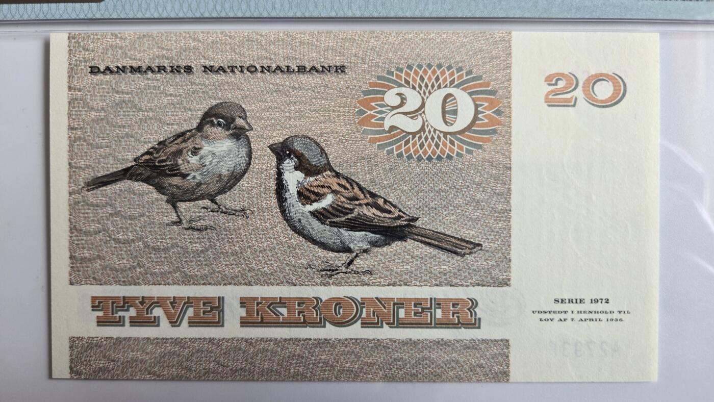 听雨轩精品外币（九十九） 丹麦20克朗 pmg67 稀少a版无47  延斯.尤尔画作团泰因夫人 云雀1979初版
