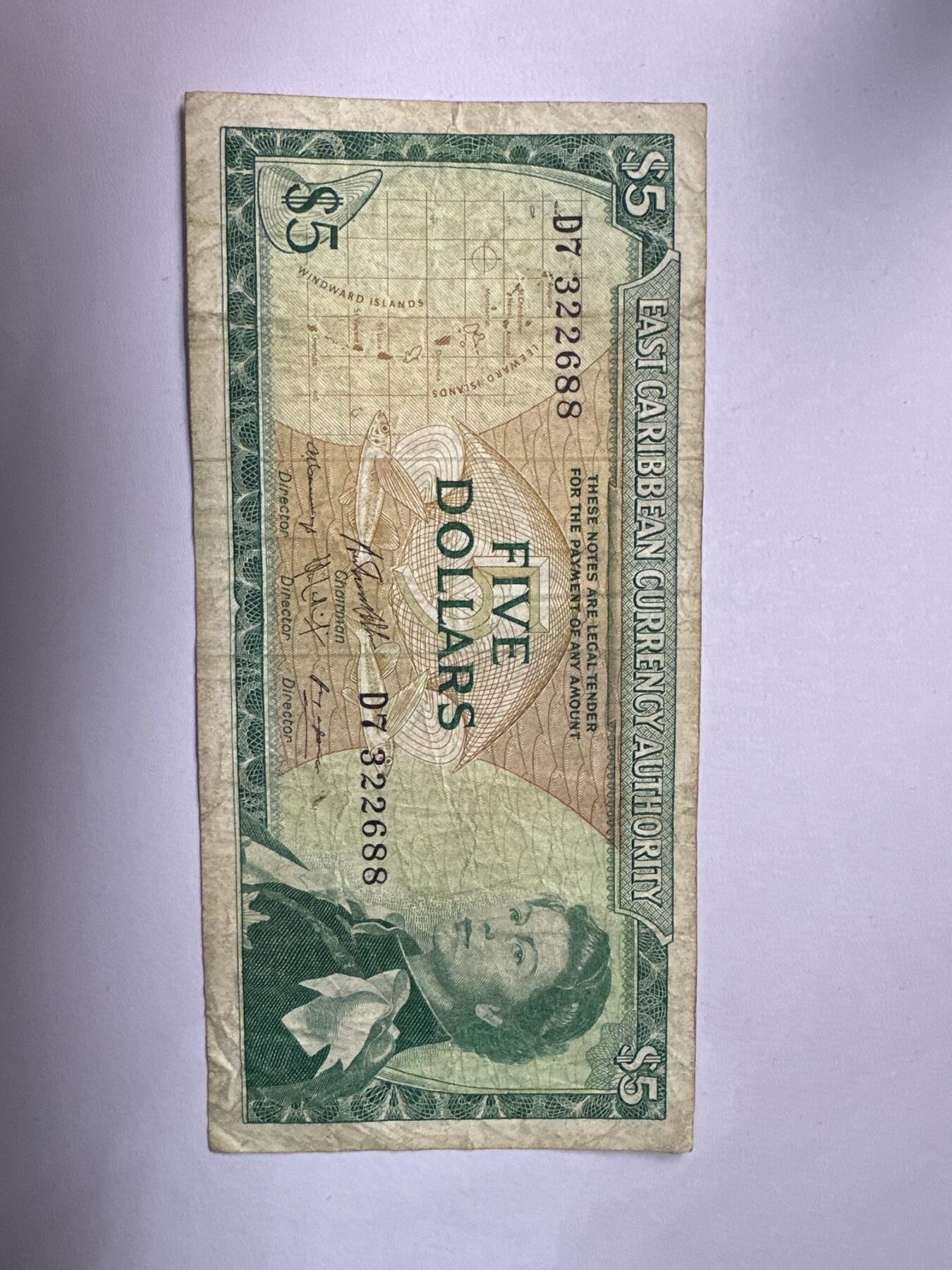 12.5纸币专场 东加勒比1965年5元 女王戎装像