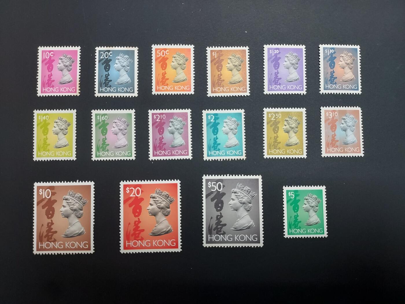 理想集藏 / 博彦收藏   12月10日 8点 邮票专场 全场包邮 香港女皇普票一组，部分有黄 上品