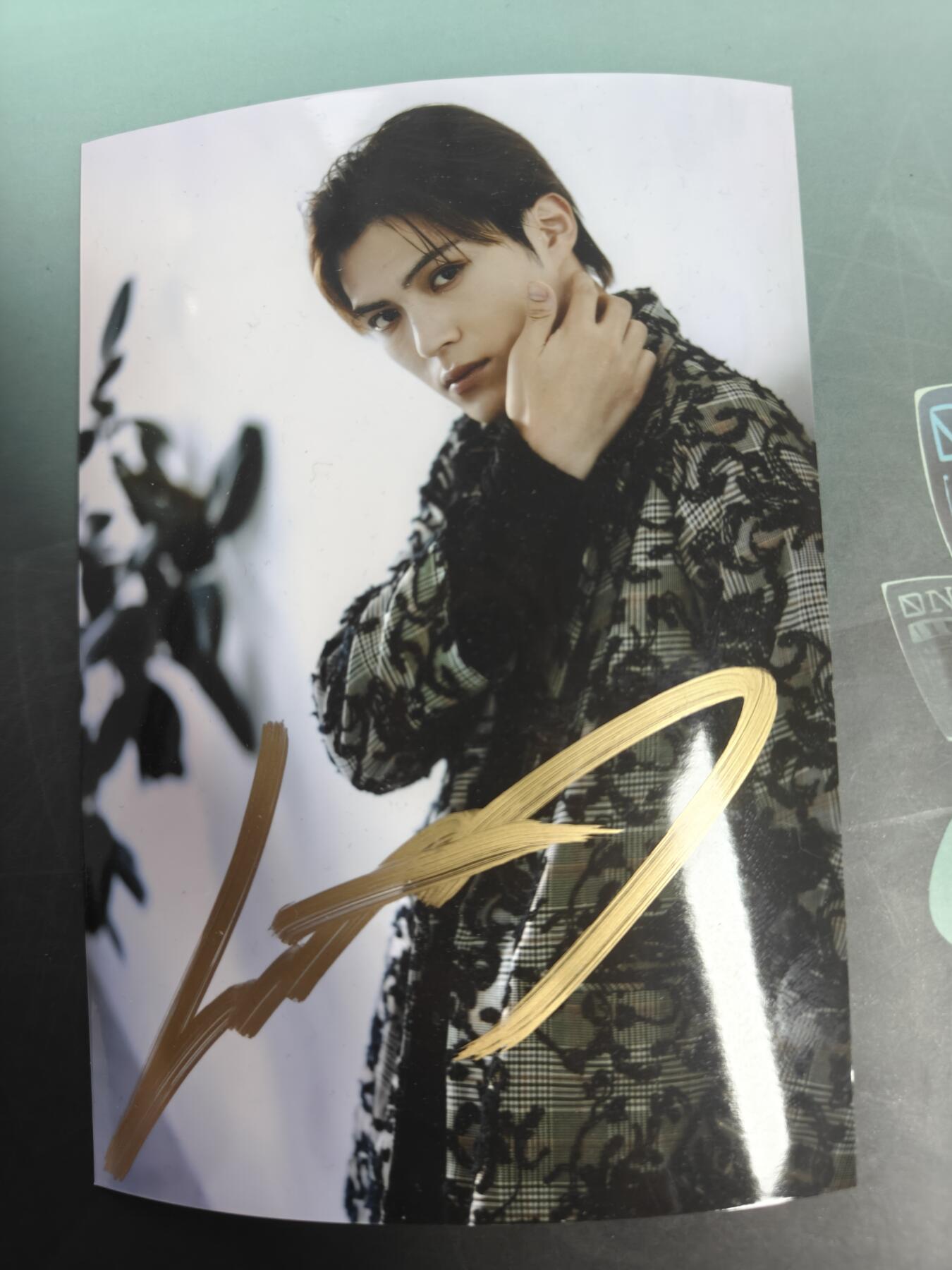 天玑星卡拍第146期《12.4周四截拍》持续收拍收评中 满赠卡需备注 【亲签生写】假面骑士极狐 人间体演员 简秀吉 见面会通票所得