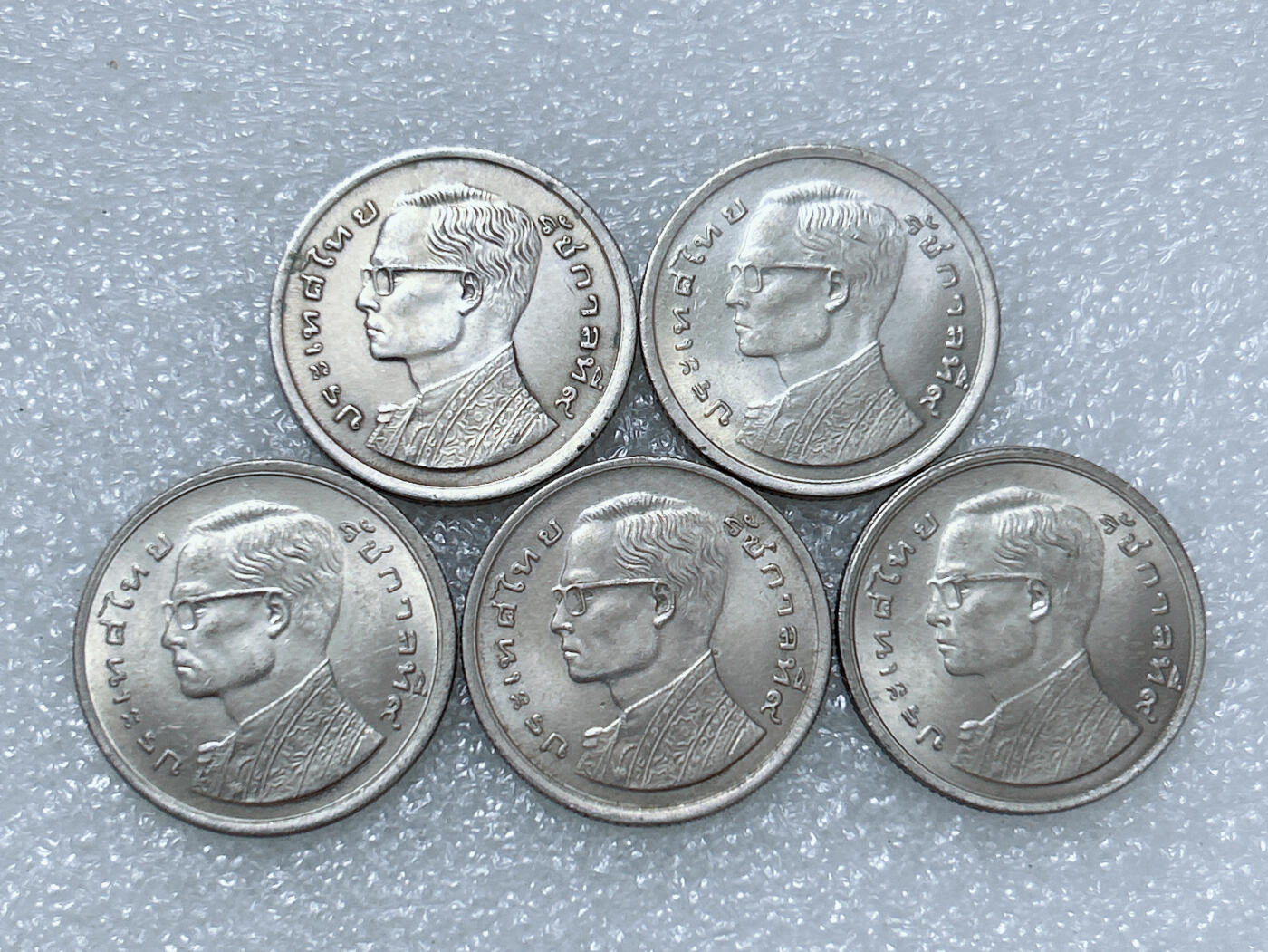 第一海外回流一元起拍收藏 散集专场  第275期 泰国1铢硬币 5枚 原光好品