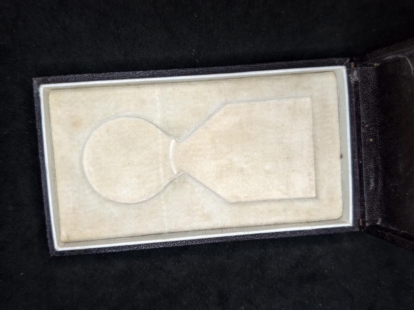 凯旋世界勋赏（第20期）（欢迎送拍）（对拍品有疑问请询问客服，不接受到手刀，出价默认拍品品相。请认真阅读拍卖规则！出价默认已认可！）（收到货请录制开箱视频，无视频概不处理问题。） 昭和大礼空盒