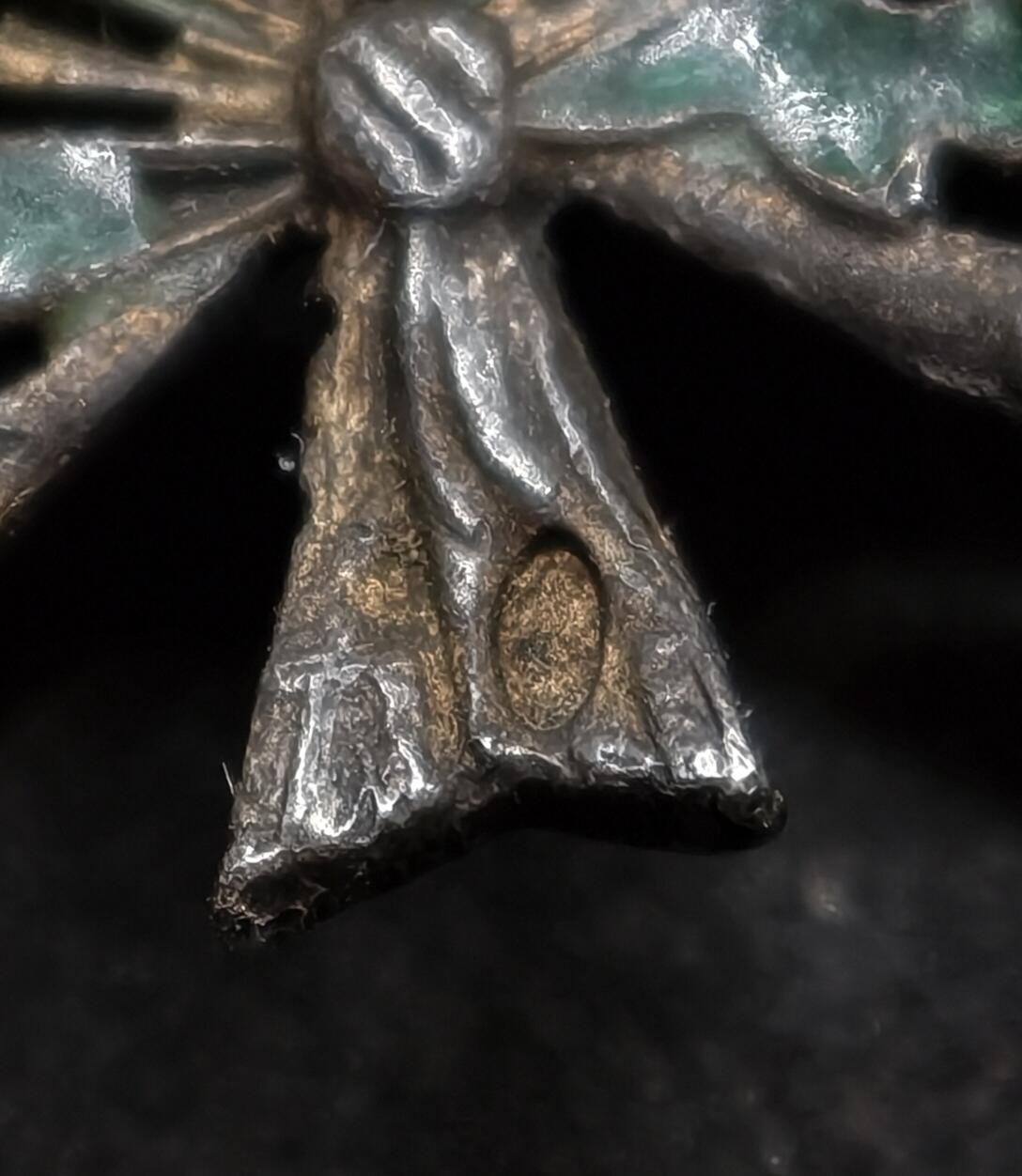 凯旋世界勋赏（第20期）（欢迎送拍）（对拍品有疑问请询问客服，不接受到手刀，出价默认拍品品相。请认真阅读拍卖规则！出价默认已认可！）（收到货请录制开箱视频，无视频概不处理问题。） 法国荣誉军团勋章三共，核心金制，打金银合标