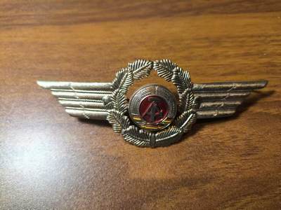 罗岚⭐新藏⭐特惠专拍第一场-分享拍场赚佣 - 民主德国人民军空军军官大帽徽