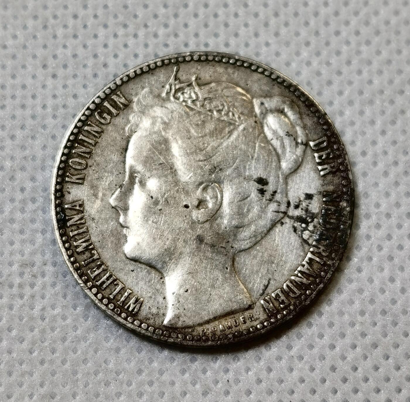 甄臻铺-世界币章拍卖（第42期）送拍享返佣金等优惠多多 少见 荷兰1907年1盾银币 威廉敏娜少女像 945银 细节见图