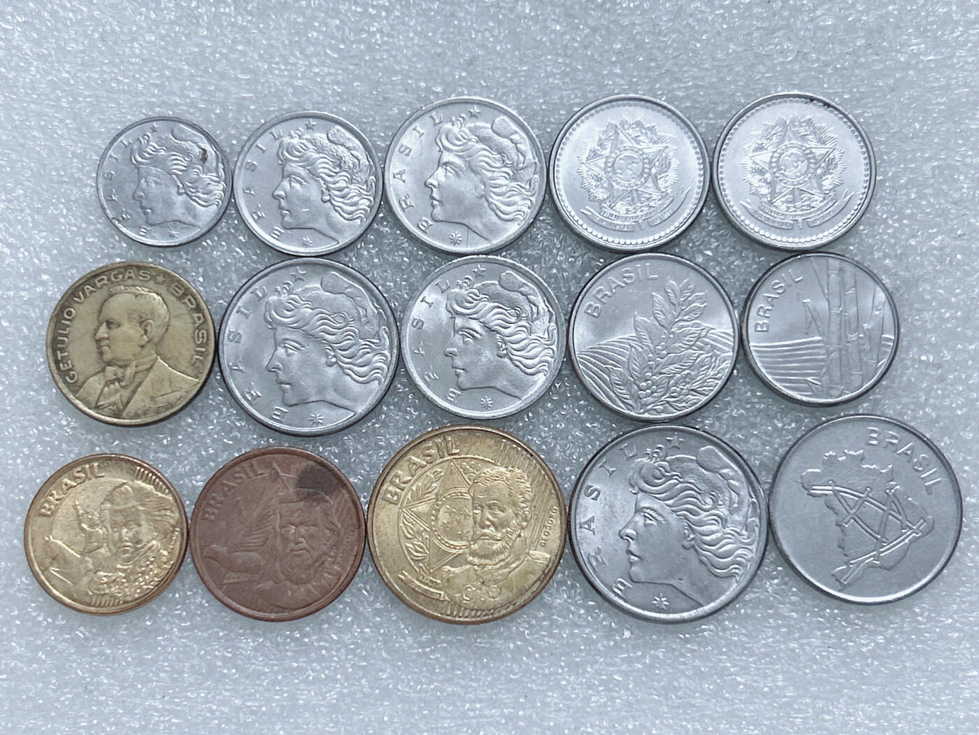 第一海外回流一元起拍收藏 散集专场  第275期 巴西硬币 15枚 无重复