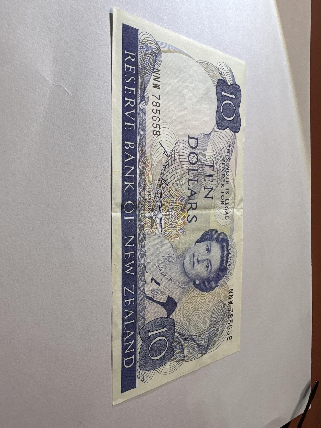 12.5纸币专场 1981年新西兰10元 花鸟版