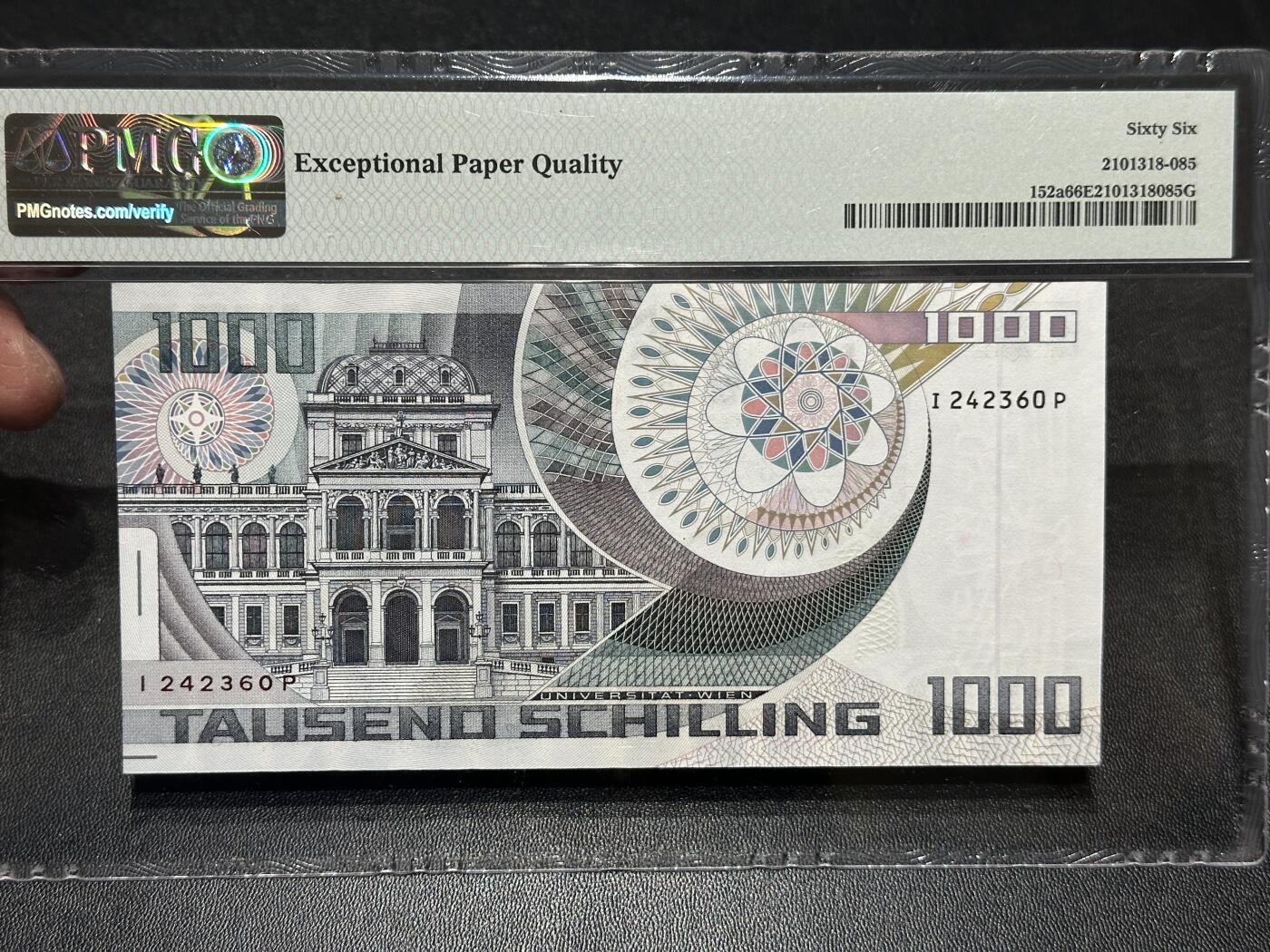 《外钞收藏家》第五百九十一期（畅拍场）（本平台长期征集拍品、欢迎藏友们联系合作） 1983年奥地利1000先令 PMG66 薛定谔 尾360