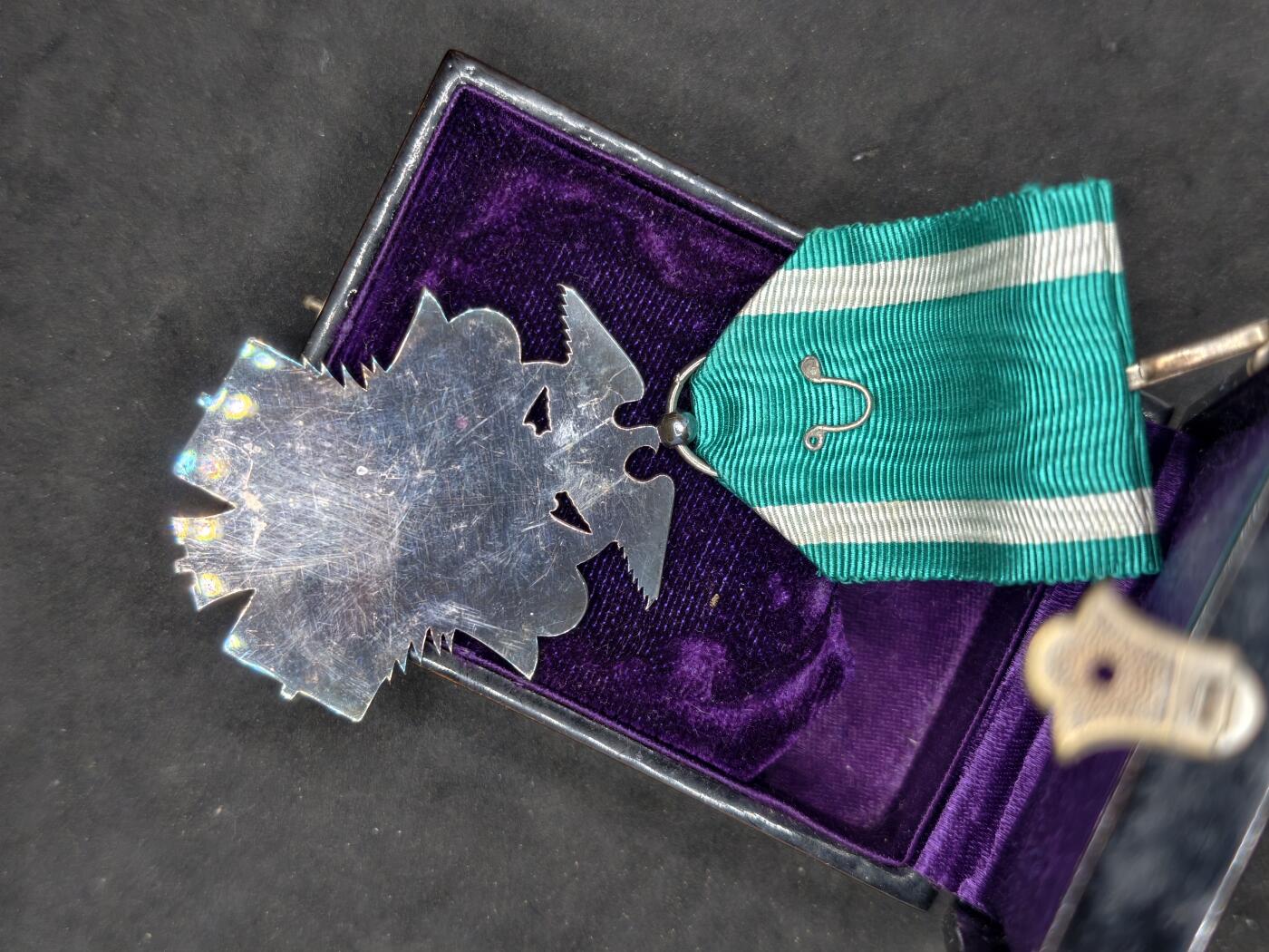 凯旋世界勋赏（第20期）（欢迎送拍）（对拍品有疑问请询问客服，不接受到手刀，出价默认拍品品相。请认真阅读拍卖规则！出价默认已认可！）（收到货请录制开箱视频，无视频概不处理问题。） 七鸟带盒