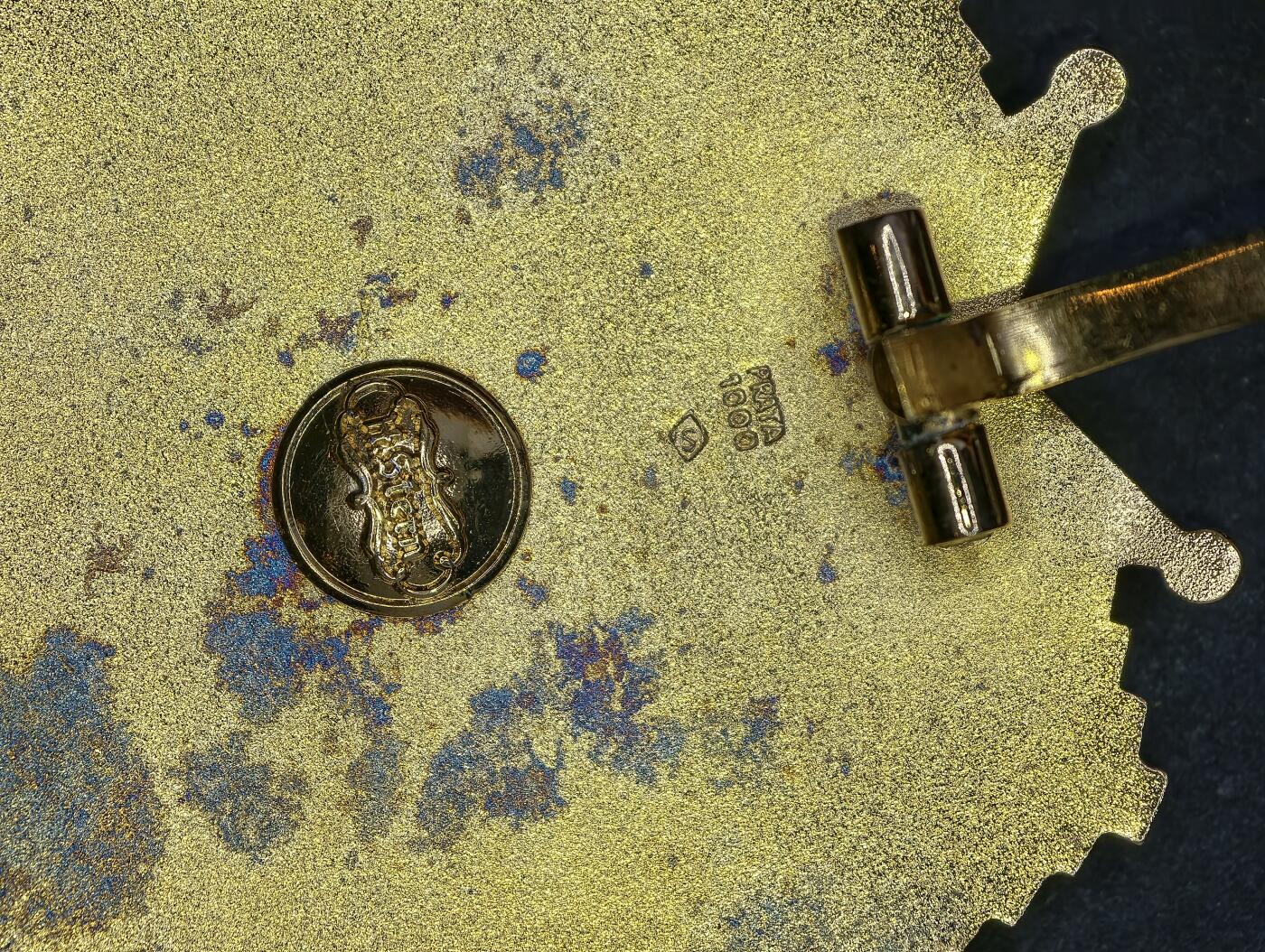 凯旋世界勋赏（第20期）（欢迎送拍）（对拍品有疑问请询问客服，不接受到手刀，出价默认拍品品相。请认真阅读拍卖规则！出价默认已认可！）（收到货请录制开箱视频，无视频概不处理问题。） 巴西南十字大十字星芒银制