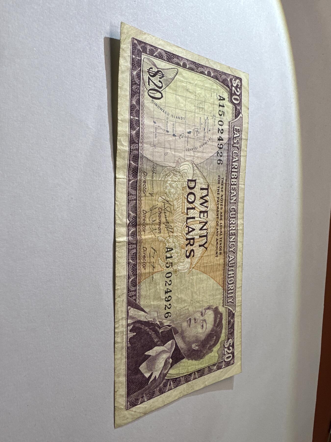 12.5纸币专场 东英属东加勒比1965年20元 A冠