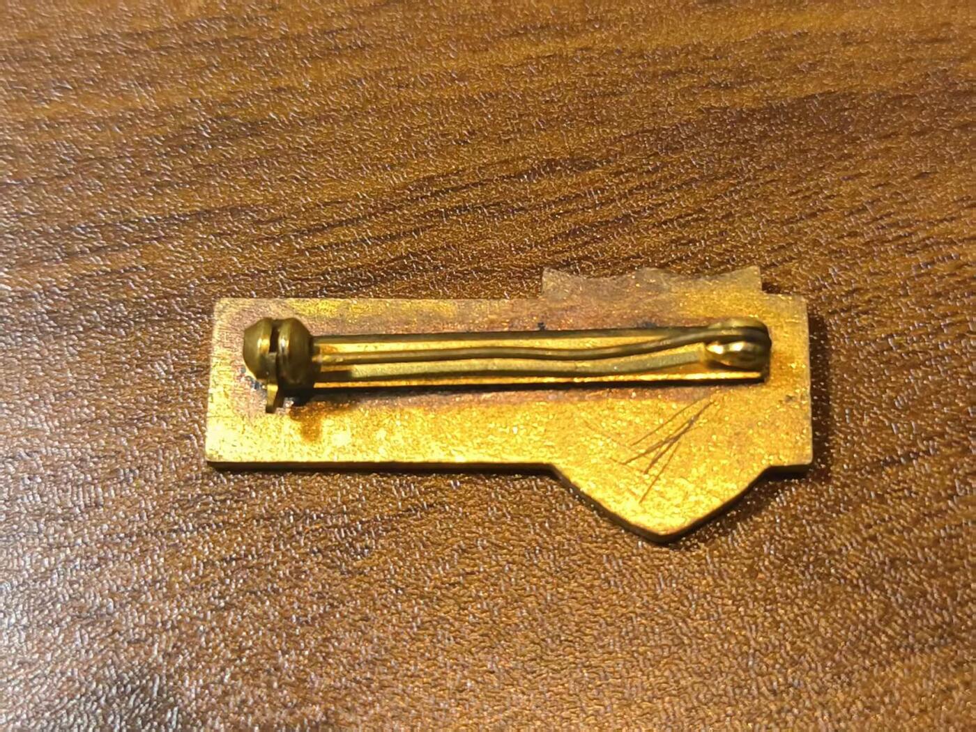 罗岚⭐新藏⭐特惠专拍第一场-分享拍场赚佣 民主德国爱国功绩奖章 早期版黄铜珐琅质