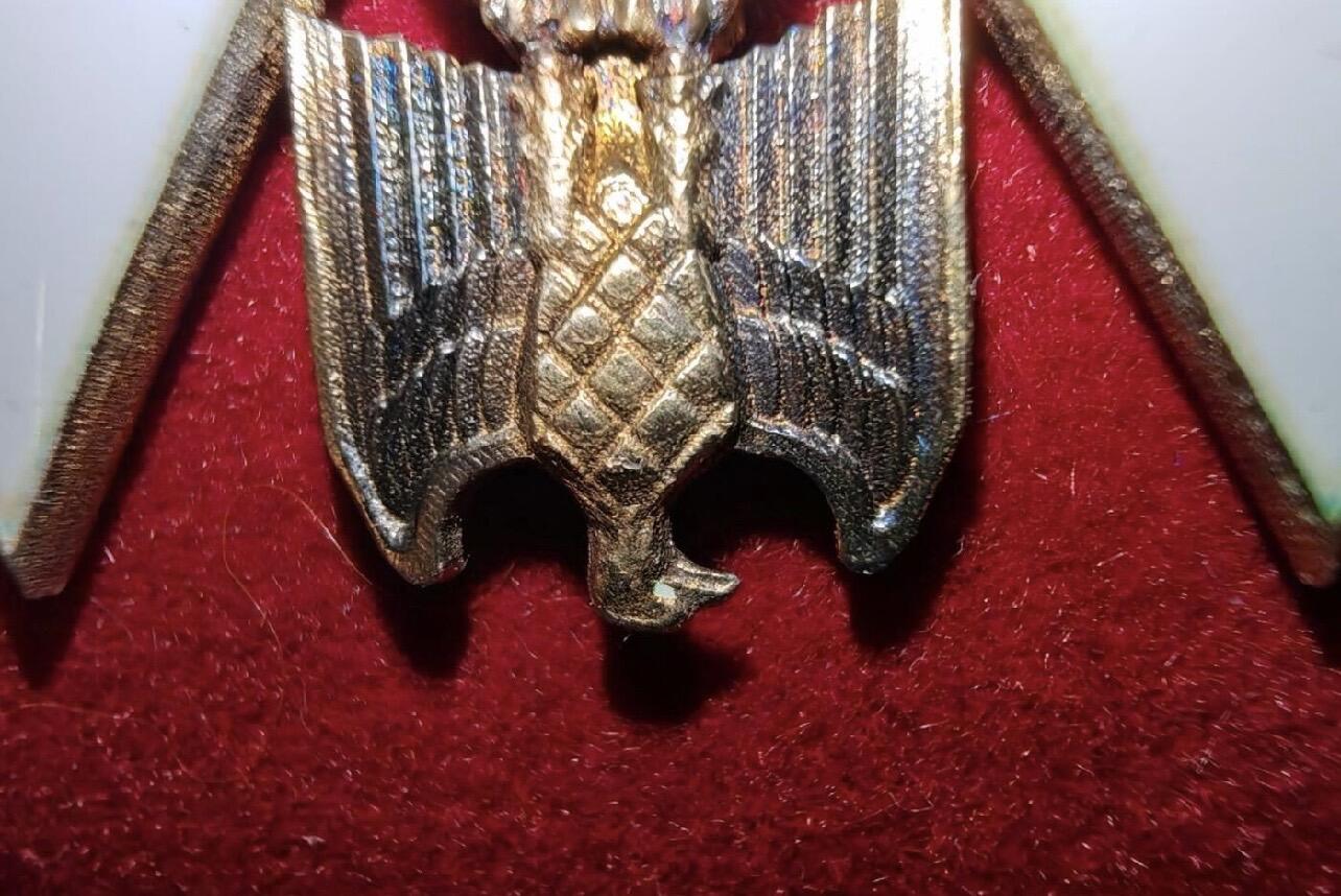 勋章专场 德国战后制作德三雄鹰勋章（银制热珐琅镀金）