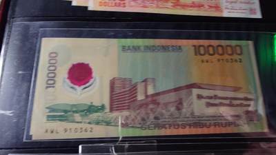 世界钱币～微拍第218期暨2025年第58期  老库存低价起拍 - 印度尼西亚100000盾 纪念钞全新绝品无47尾号362