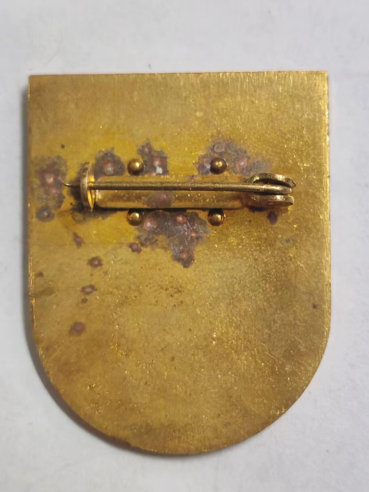 罗岚⭐新藏⭐特惠专拍第一场-分享拍场赚佣 民主德国民防荣誉成员奖章 早期版本