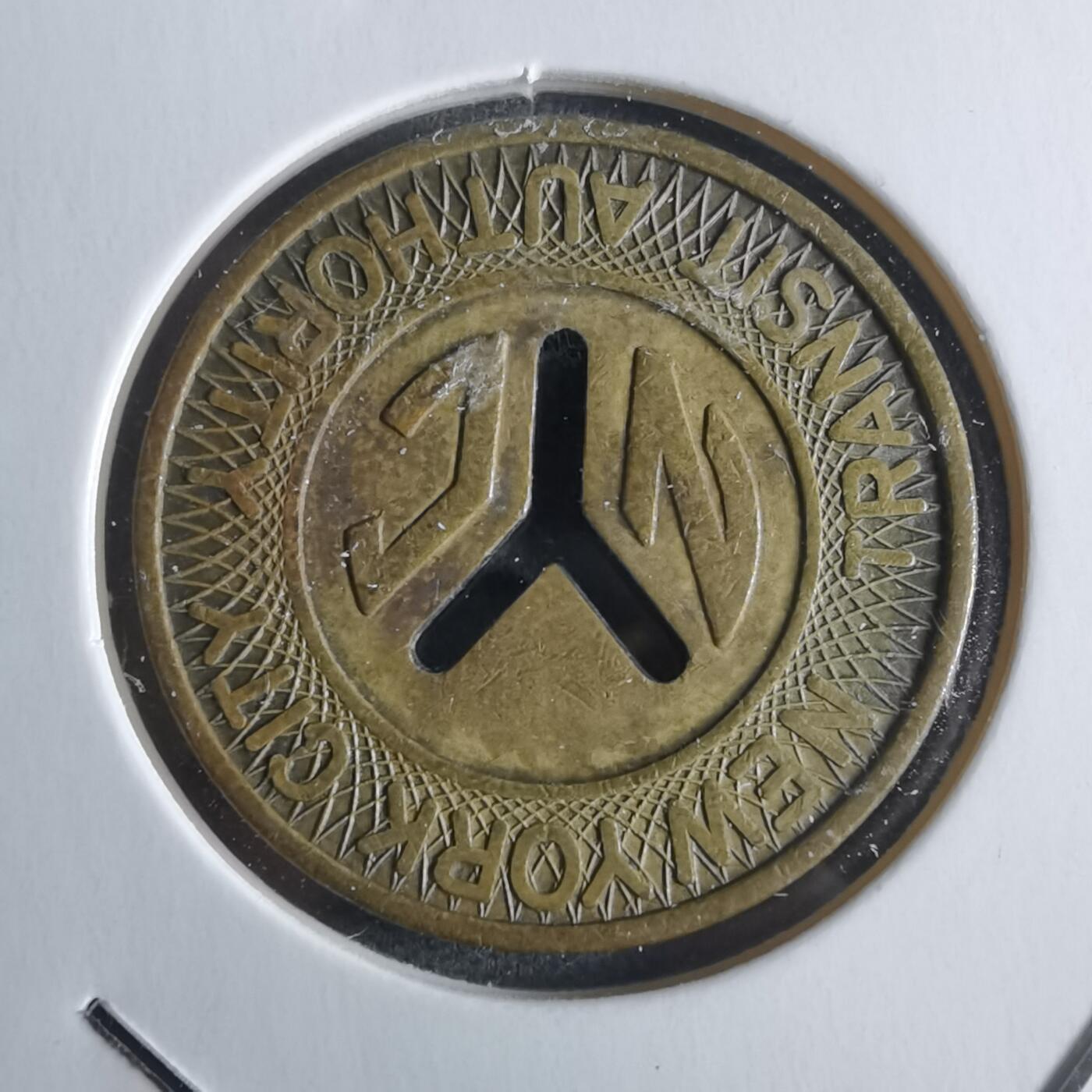 沼泽如烟--第922场 代币